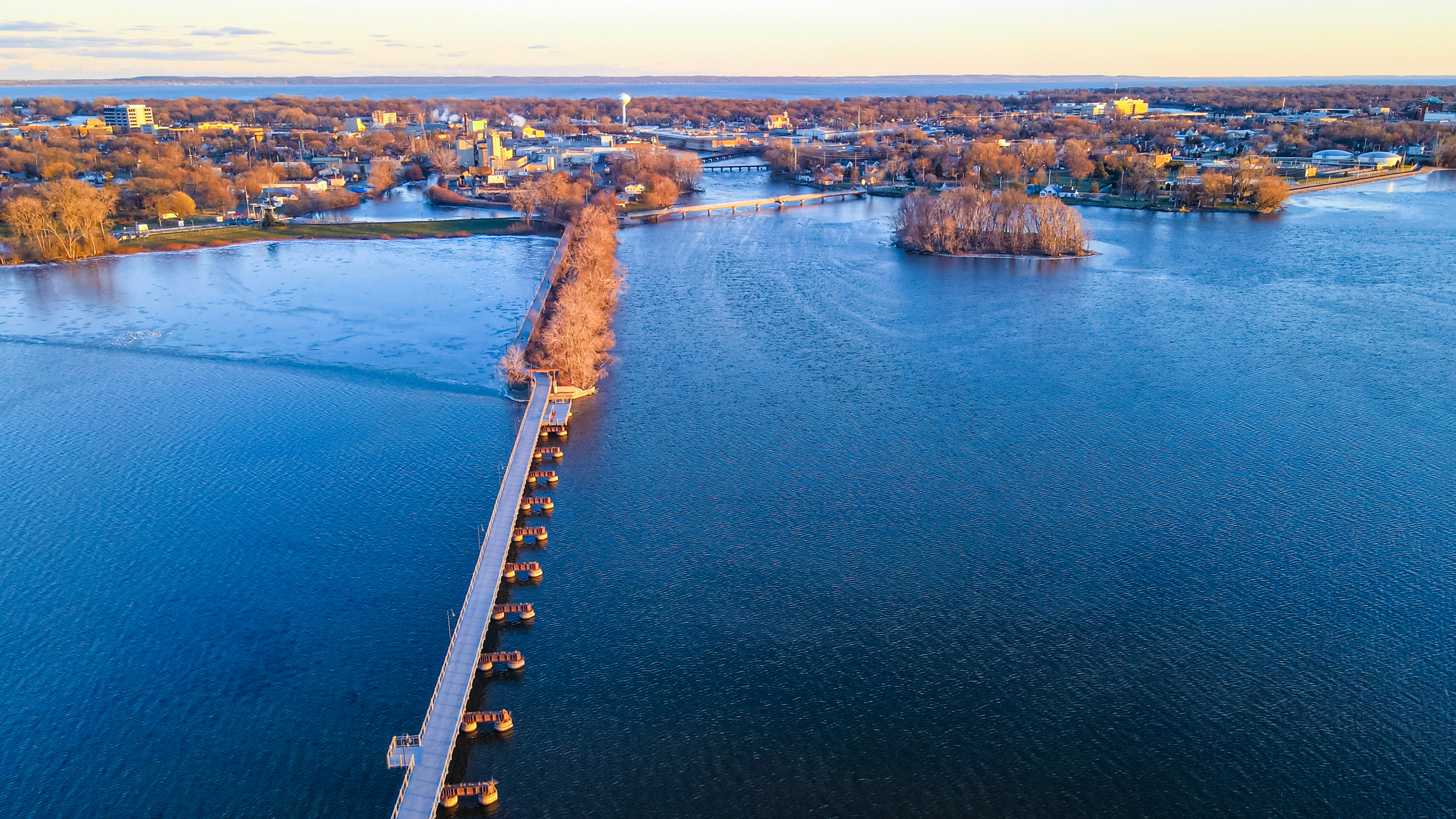 Cost-Efficient Water Utility Modernization through Shared AMI Network Partnerships